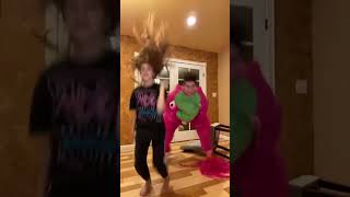 BARNEY REMIX DANCE! 🤣
