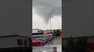 Video shows a tornado in an Ottawa suburb #shorts