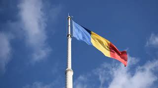 Drapel(Steag) Romania de 1 Decembrie 2019 - Romanian flag in wind