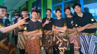 Praktek Seni budaya Tari Patampasu(sulawesi tengah) XII A2