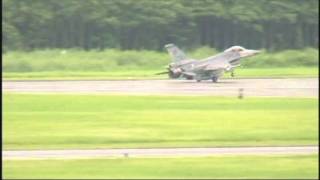 2012.8.11 ROCAF 嘉義空軍基地開放參觀 F-16 降落