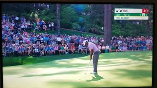 Tiger Woods wins 2019 Masters ! Takes 1st lead on this shot, 3rd Round, Saturday