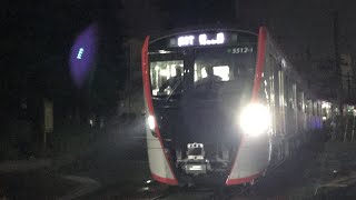 浅草ライン新型車両8両編成99T回送5500形5512-1〜8編成が、株式会社総合車両製作所(J-TREC)から出場！警笛を鳴らして引き込み線から京急線本線へ！都営浅草線5300形5304と5311！