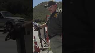 Get out!, Immigration Checkpoint, U.S. Border Patrol Break In, #borderpatol #immigration #lamigra