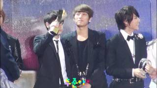 [Fancam] 111015 BEAST Yoseob \u0026 Doojun - Ending Concert @ 2011 Asia Song Festival