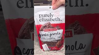 Purely Elizabeth’s new Cookie Granola #granola #granolacookies #cookies #healthy #snacks