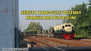 Langka - Kapan Lagi Kereta Ballast Kricak Ditarik Loko Artis Daop 9 Jember - KLB CC 201 92 01 JR