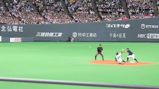 ＜2017.9.16オリックス戦3回裏＞西川先輩を見習い、石井一成がヒットを放ち盗塁も決める