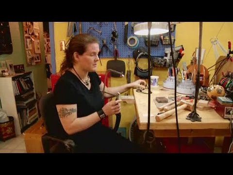 How to Cut Designs in Metal | Jewelry Making How to Cut Designs in Metal | Jewelry Making