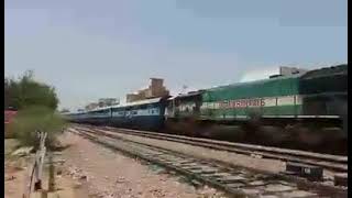 Bikaner ton aaundi hoyi rail gaddi / ਬੀਕਾਨੇਰ ਤੋਂ ਆਉਂਦੀ ਹੋਈ ਰੇਲ ਗੱਡੀ