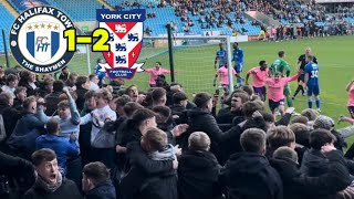 PYROS + PITCH INVASION IN THRILLING YORKSHIRE DERBY - Halifax Town 1-2 York City