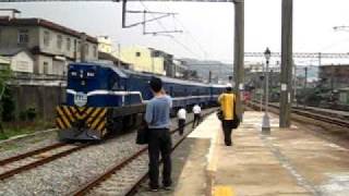 20100823@0000次舊山線復駛郵輪式普通車於三義站調度