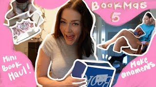 holiday vlog🎅🏻(book unboxing, ornaments, and bestie gifts) | Bookmas day 5