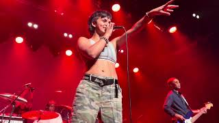 Pinkshift, “Evil Eye” Live