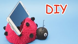 How to Make a Phone Holder Out Of Plastic Bottle