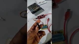 Dspic30f2010 with PicKit #pic #avr #ic #coding #programmer #arduino