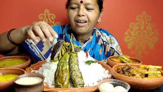 BIGBITES,EATING RICE WITH TOK DAL,POTOL VAJA,BEGUNVAJA,POTOLCHINGRI,MUTTON KOSHA//