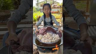 Yummy beef intestine, liver, heart and kidney cooking