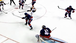 Bruins’ Spooner uses backhand to quickly score right off the draw