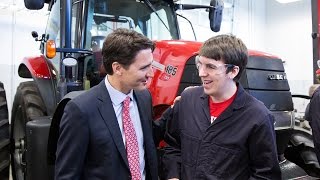 Prime Minister Trudeau delivers announcement at Fanshawe College