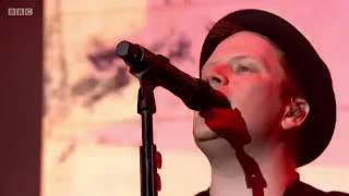 Fall Out Boy - The Kids Aren't Alright (Reading Festival 2016)