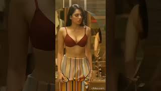 Shobhita dhulipala 🔥 bra scene navel bikini 💦💦💦