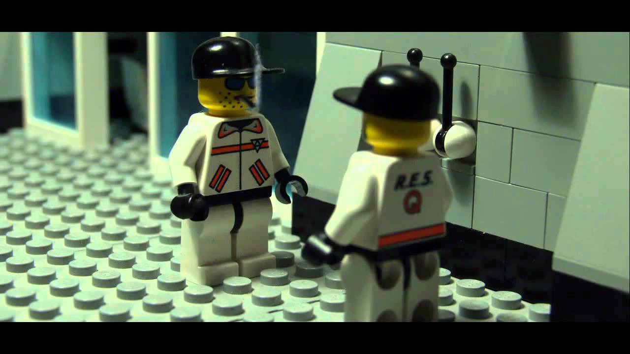 Lego James Bond "007 Operation: Cement Dust" *new* - YouTube