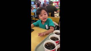 Kain sa foodcourt ng Sm North Edsa #jollibee #mukbang #ytsubscribers