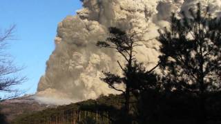 新燃岳　噴火続編 mount Shinmoedake volcano