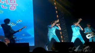 120714 lotte world  Ledapple run to you fancam