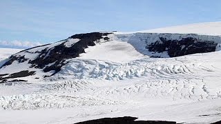 Iceland warns Europe's airlines of possible volcanic eruption