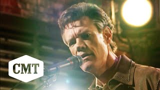 Randy Travis Performs "Three Wooden Crosses” | CMT