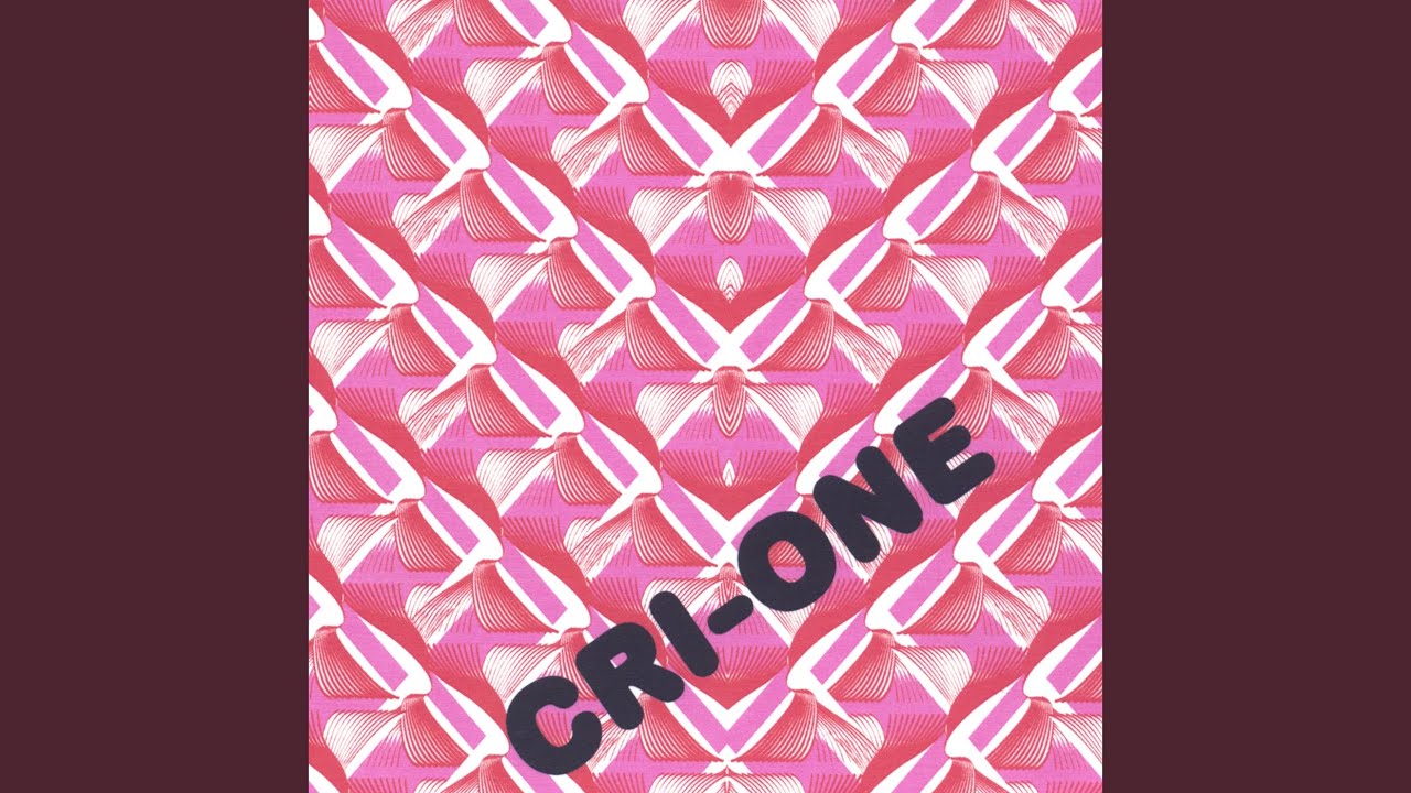 CRIONE - parishilton CRIONE - parishilton
