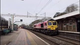 Freightliner 66587 passes through Berkhamsted with a 5 tone and working an Intermodal 05/04/23