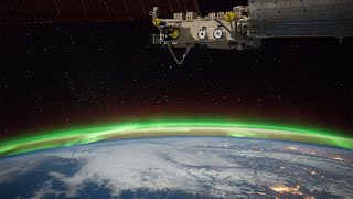 Som ET - 57 - Pale Blue Dot - ISS - Aurora Borealis over Canada - 4K