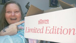 $129 for $808 worth of Allure Holiday Edition Best of Beauty Box! I'm so excited!