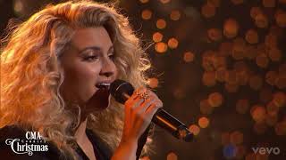 Tori Kelly O Little Town of Bethlehem Live from CMA Country Christmas Live 2019