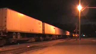 BNSF 7455 Meets BNSF 4334 In Kingman,AZ