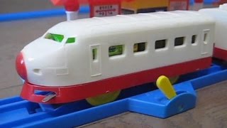 旧トミー 1970年発売 プラレール ２代目 電動超特急ひかり号　（0系新幹線） 旧動力 Tomy Plarail Shinkansen