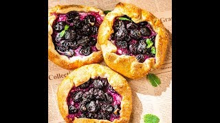 Rustic Grape Mini Pies