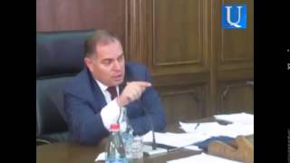 «Ձեր քայլը բարոյական չէ». Փոստանջյանին