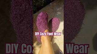 Turn Your Old Sweater into a Cozy Foot Wear / DIY Socks #furaccessories #warmclothing #easydiy