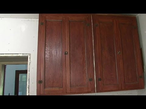 Using Vintage Kitchen Cabinets Using Vintage Kitchen Cabinets