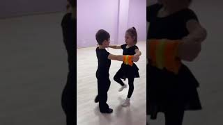 Очаровательная пара 🥰 #liderkids #dance #dancer #waltz #chachacha #kids #дети #бальныетанцыдети