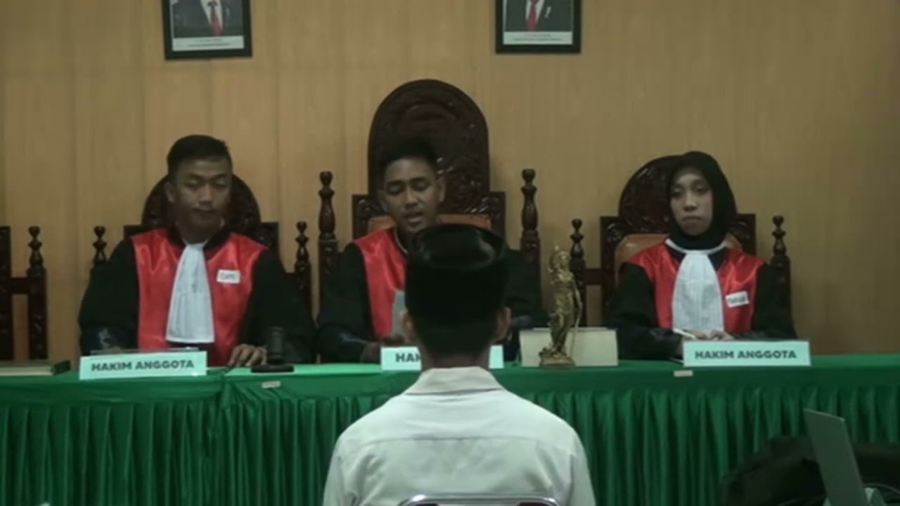 Praktek Sidang Peradilan Semu Tindak Pidana Pencemaran Nama Baik - YouTube