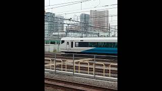 洗車機を使用している【E231系1000番台】を撮影していたら【E257系2000番台】回送に邪魔された…