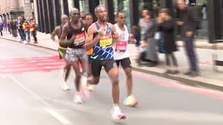 Elite Men Winning Move At The 2021 London Marathon