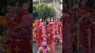 贵屿龙港花篮小姐姐来啦！个个貌美如花儿，美丽动人啊！#潮汕挑花篮 #美女#熱門 #潮汕民俗文化 #弘扬和传承民俗文化 #beautiful