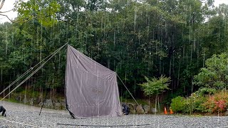 [Rain Camping] Camping Seafood Steak in Heavy Rain