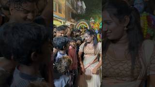 Pavani bujji making fun with kids in Musheerabad #2024bonalu #pavani  #bonalu #musheerabadbonalu